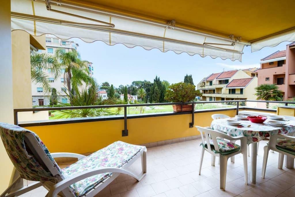 Garage, Piscina, Accesso A Mare E Pista Ciclabile Apartment ซานเรโม ภายนอก รูปภาพ